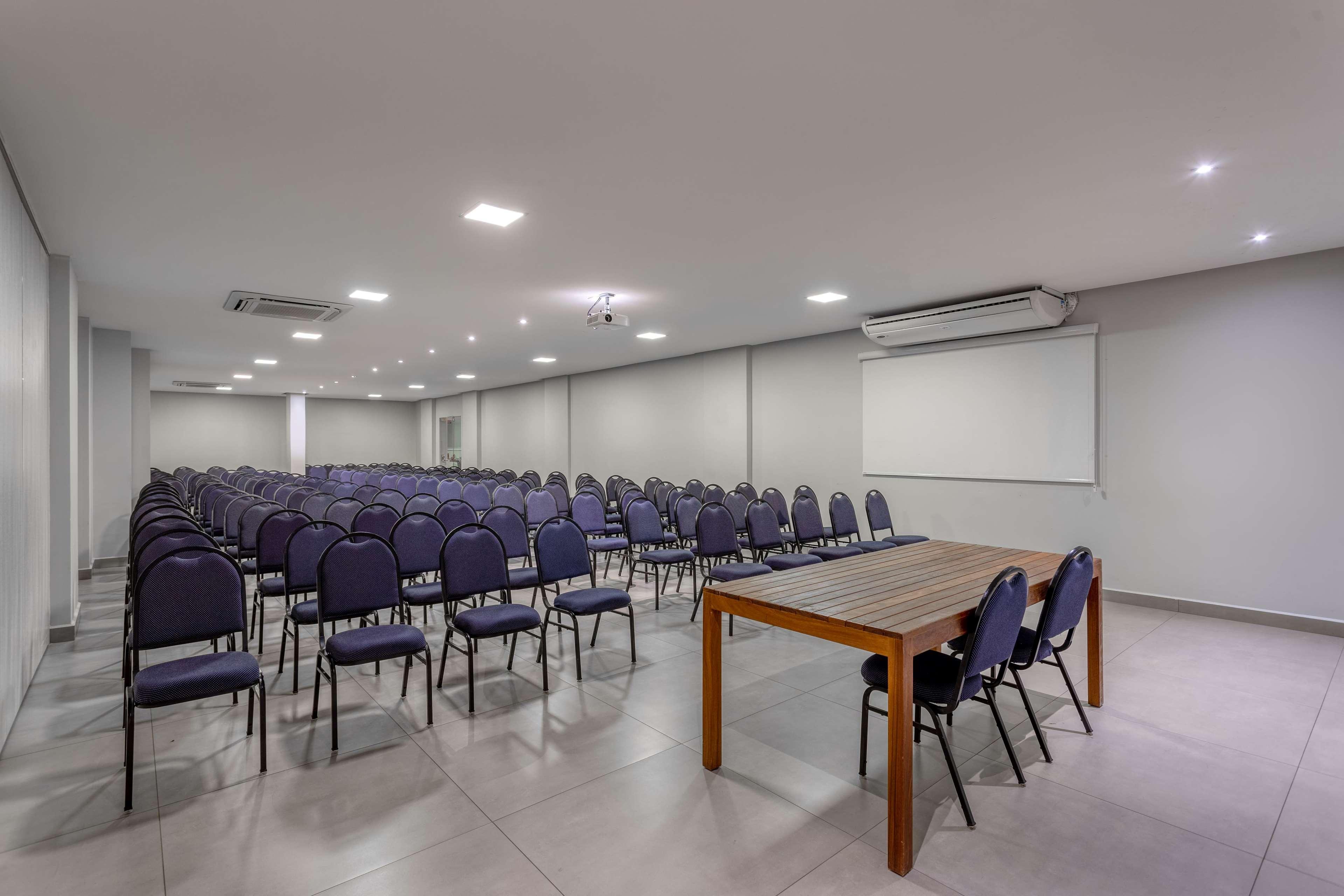 Wyndham Olimpia Royal Hotels Exterior foto Meeting room