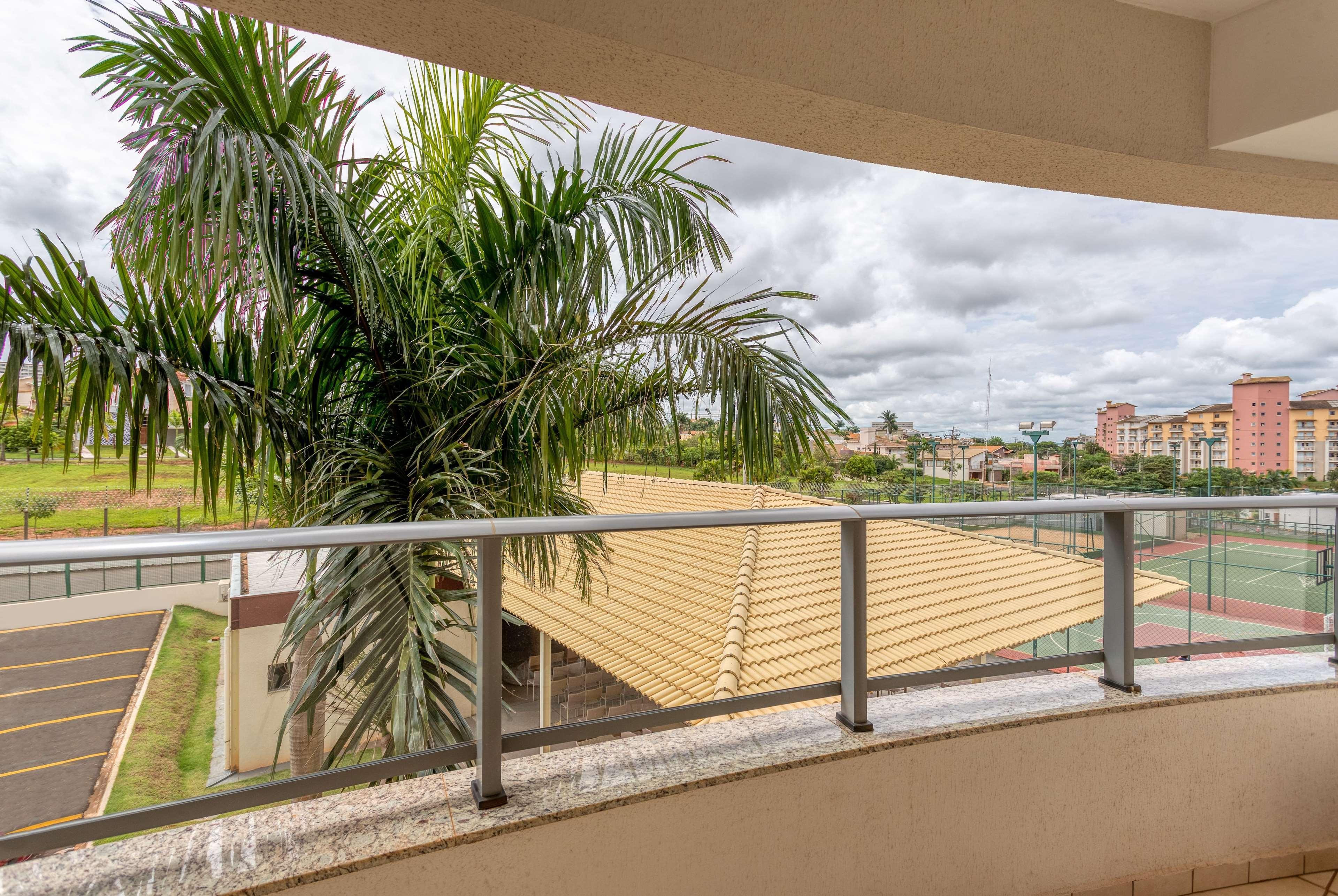 Wyndham Olimpia Royal Hotels Exterior foto A view of the city from a balcony