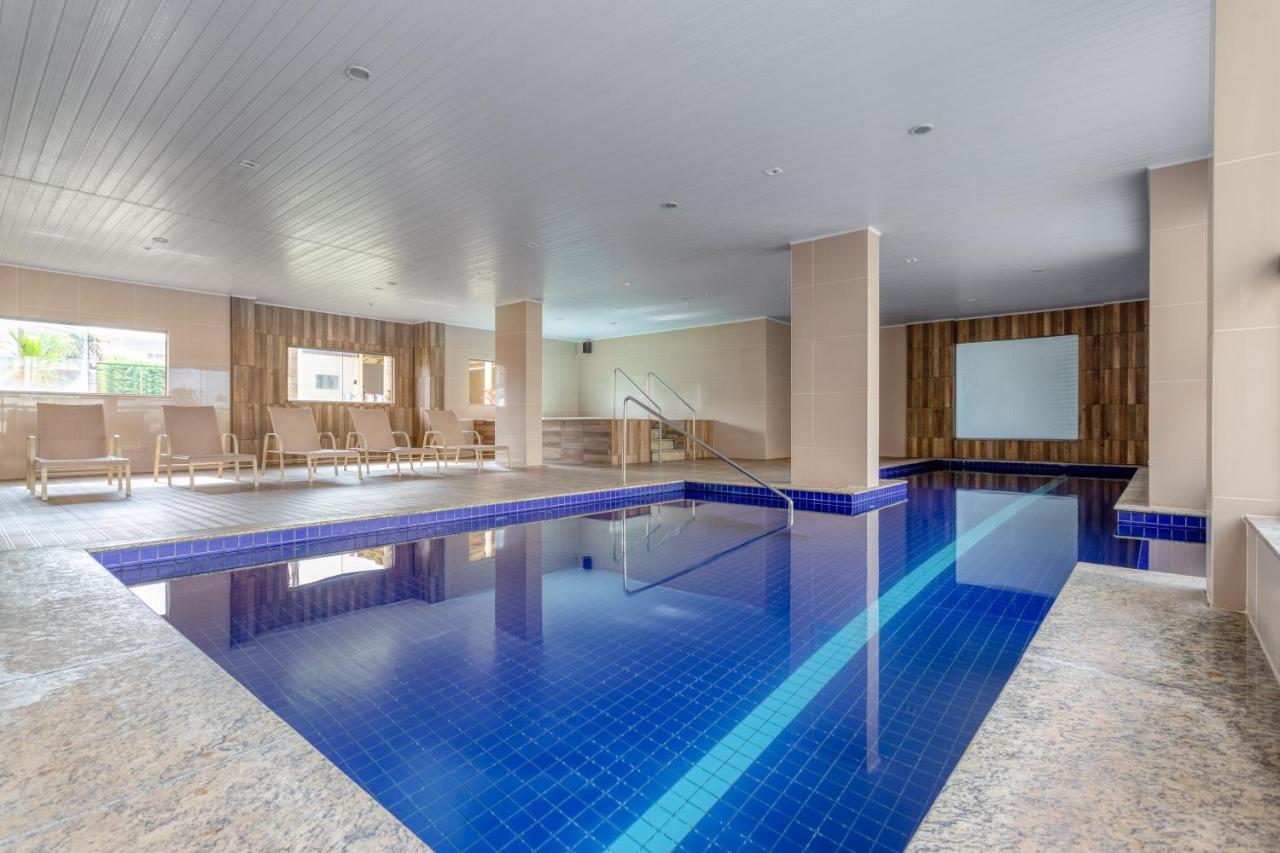 Wyndham Olimpia Royal Hotels Exterior foto Indoor swimming pool