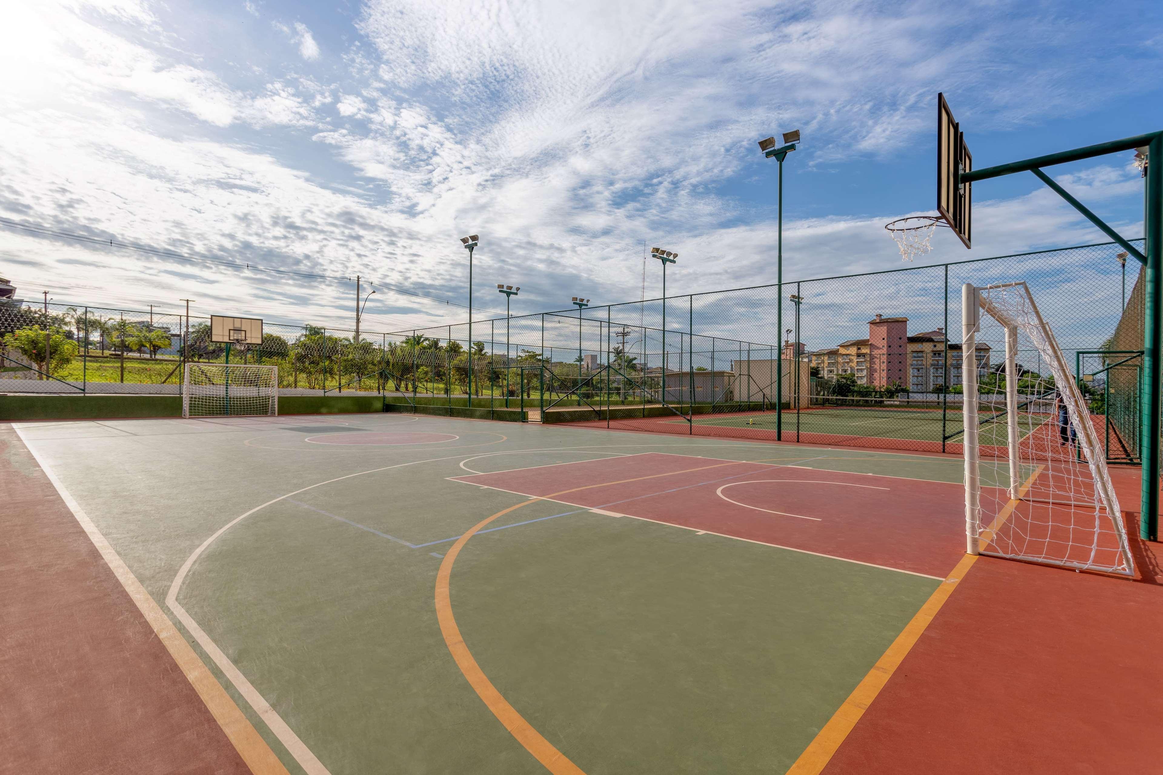 Wyndham Olimpia Royal Hotels Exterior foto Sports facilities