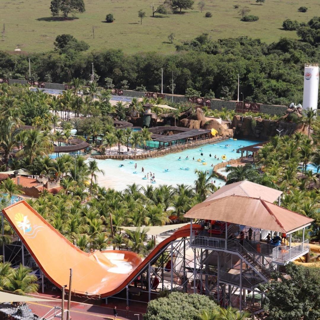 Wyndham Olimpia Royal Hotels Exterior foto Wet 'n' Wild Water Park